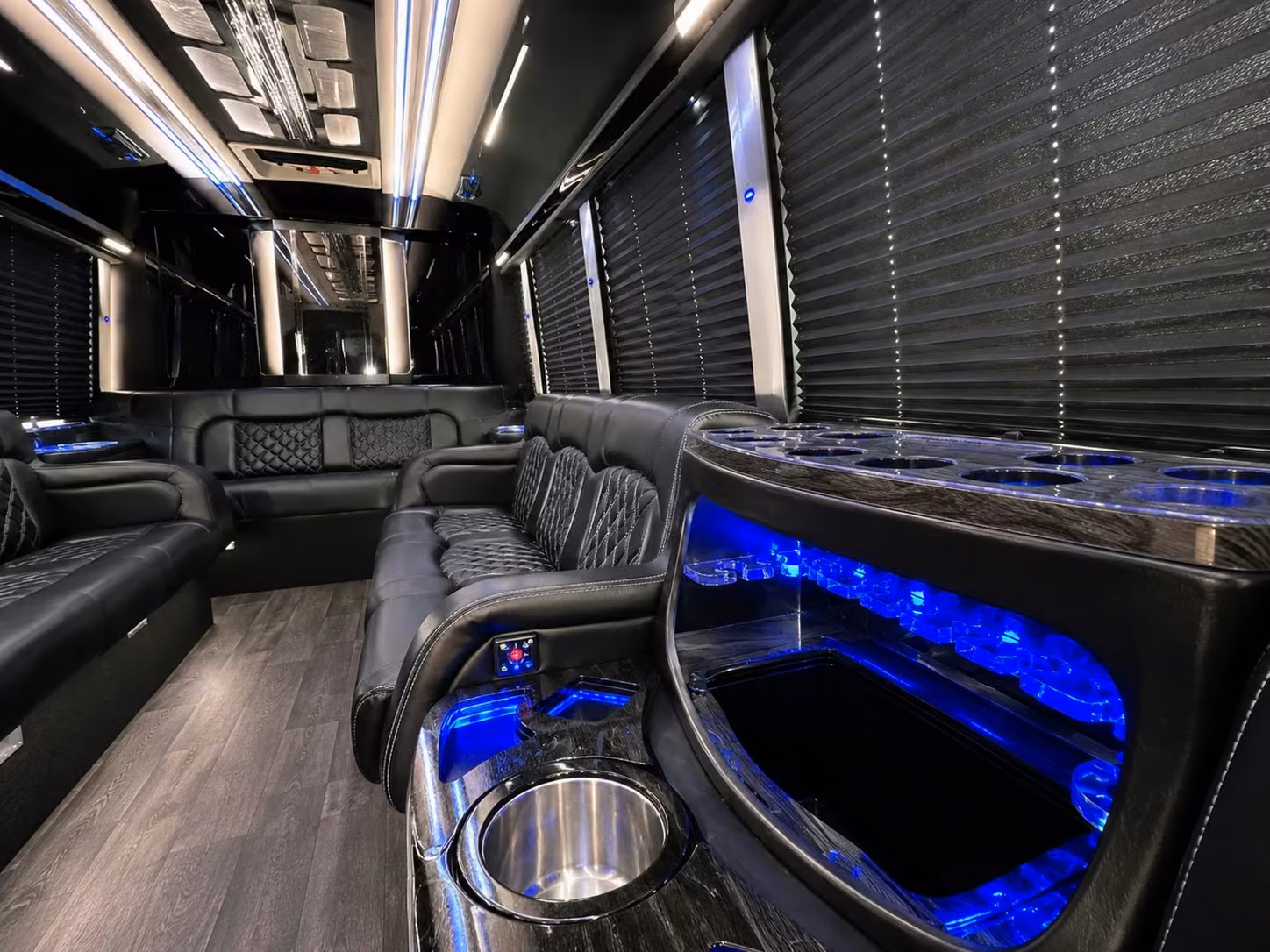 booking party buses to cynthia woods mitchell pavilion is simple with coachbusmissouricity com